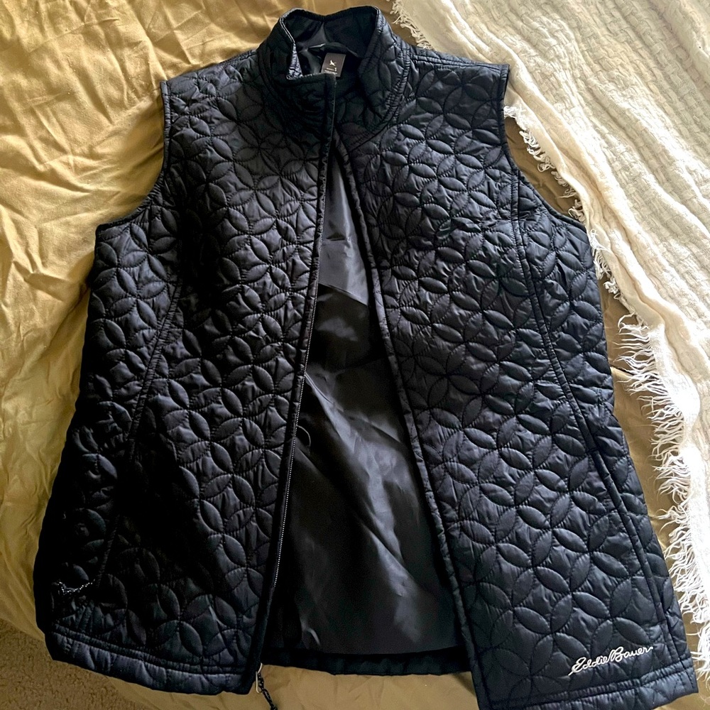 Black Eddie Bauer Women’s Size SM Fall Winter Vest